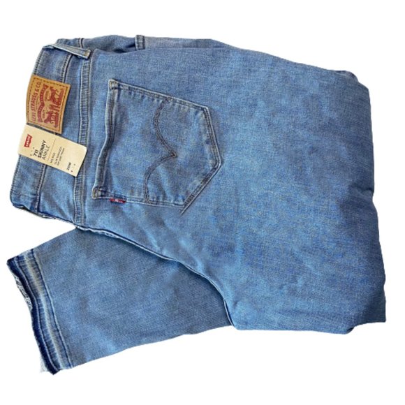 NWT Levi’s Plus Skinny Jeans - Picture 4 of 5